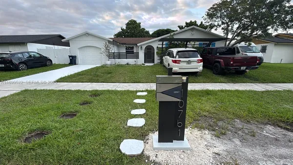 $719,900 | 10761 Southwest 165th Street, Miami, FL 33157