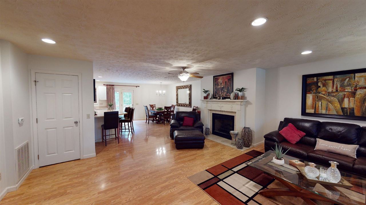 6325 Aracoma Road Huntington, WV 25705 - Photo 4 of 29 Gallery Image 4