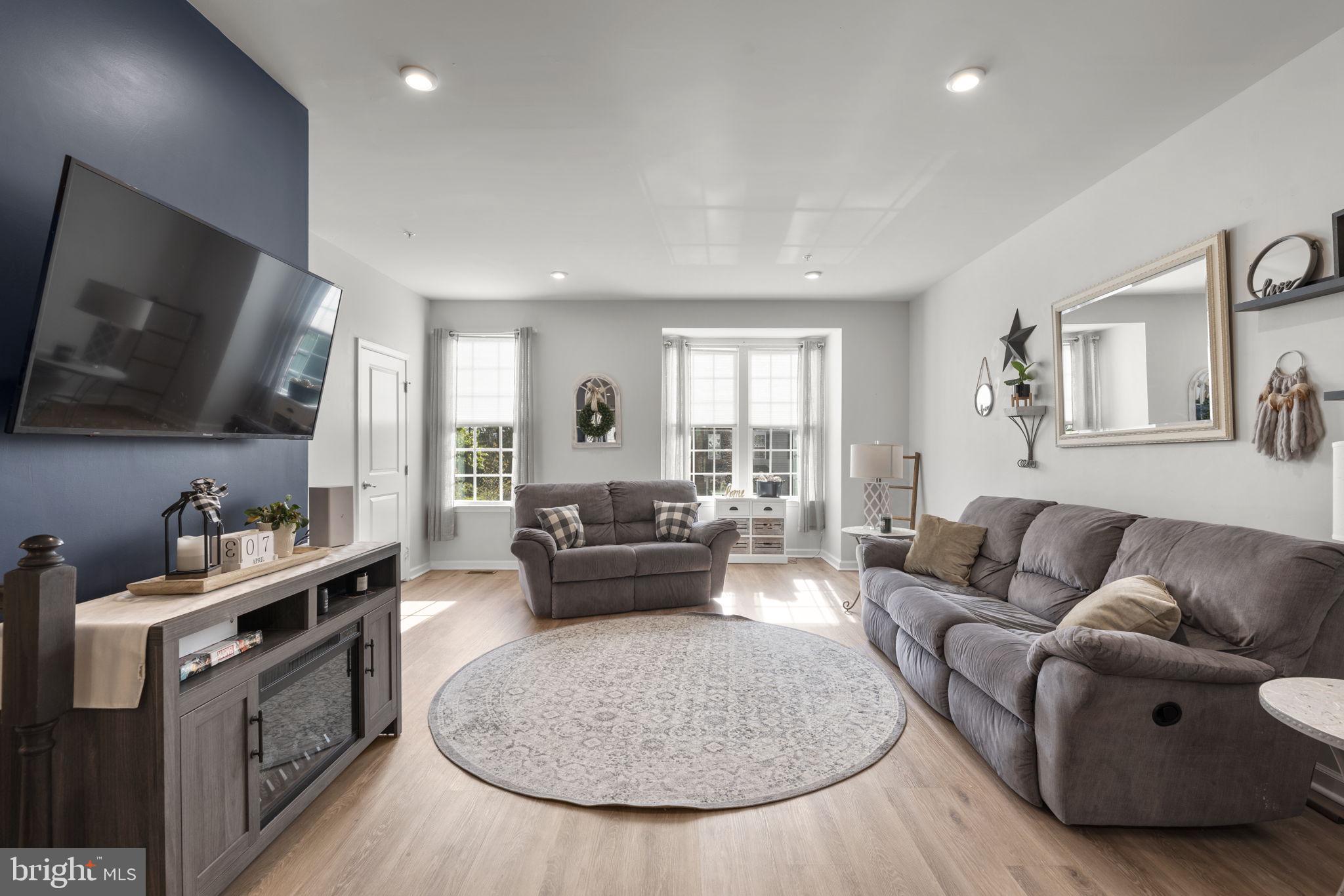 1849 Wind Gate Road Baltimore, MD 21227 - Photo 3 of 45