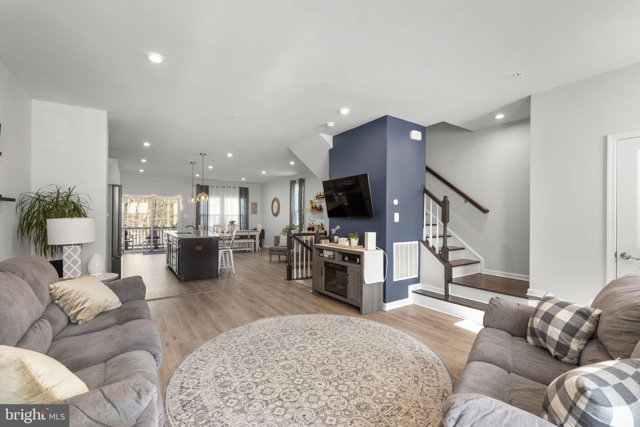 1849 Wind Gate Road Baltimore, MD 21227 - Photo 5 of 45