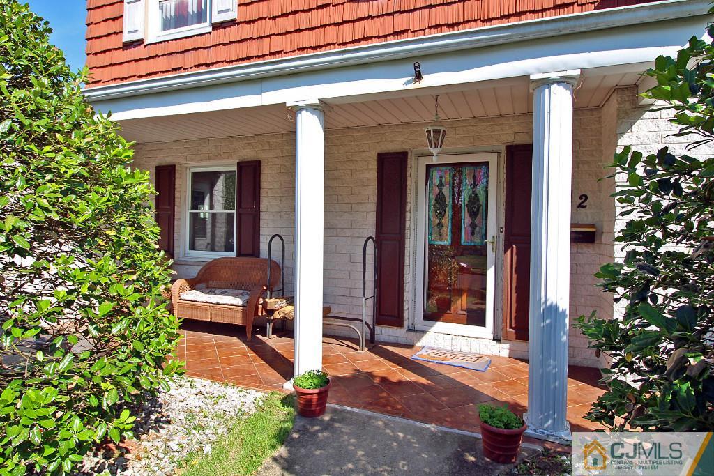 212 Winding Road Iselin, NJ 08830 - Photo 4 of 25 Gallery Image 4