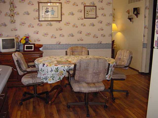 3524 Rockingham Road Davenport, IA 52802 - Photo 4 of 9 Gallery Image 4