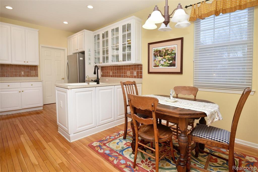 3629 Windingbrook Circle Rochester Hills, MI 48309 - Photo 8 of 33