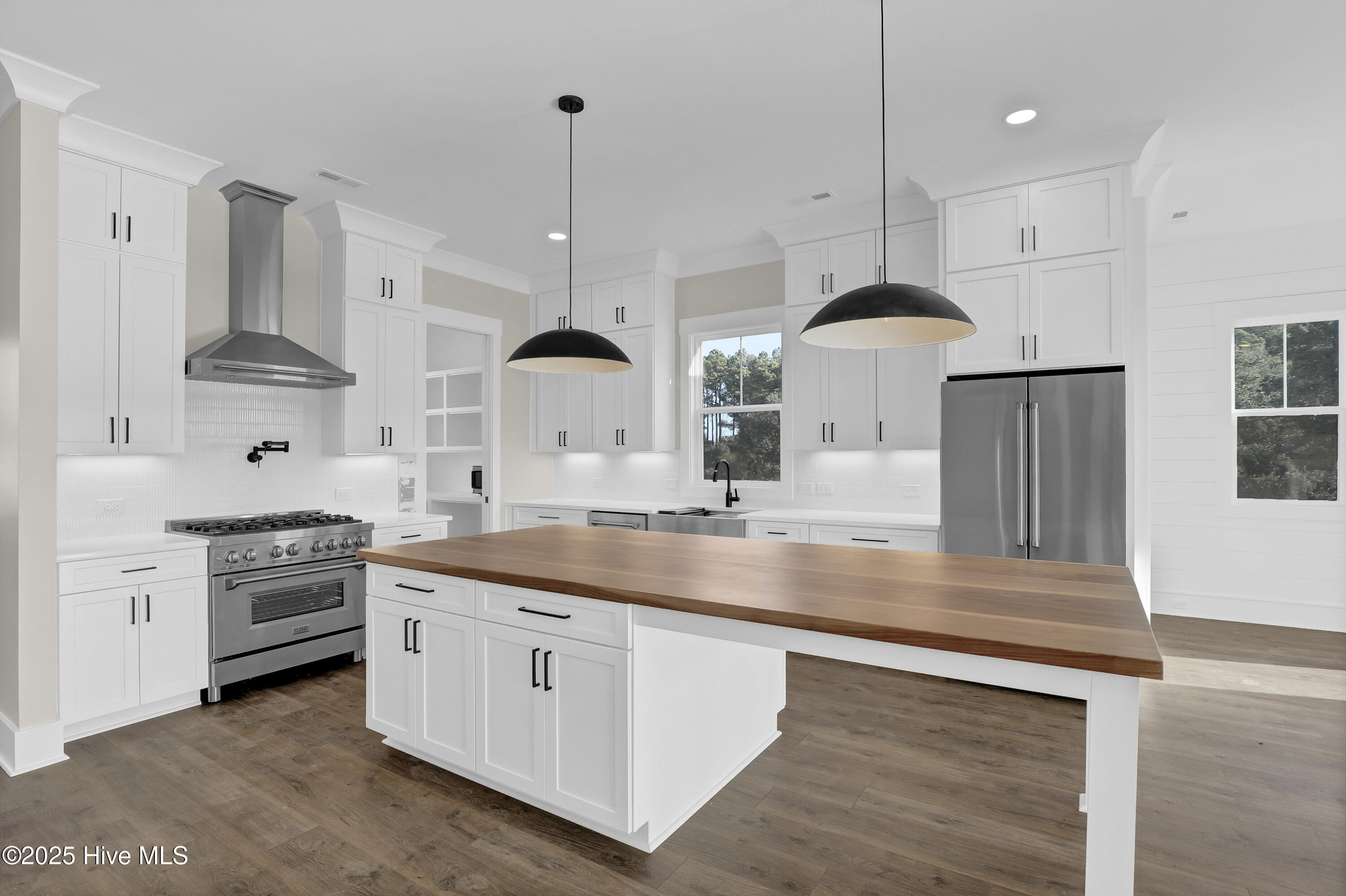 401 Salt Mdw Court Holly Ridge, NC 28445 - Photo 4 of 47 6G8A1798