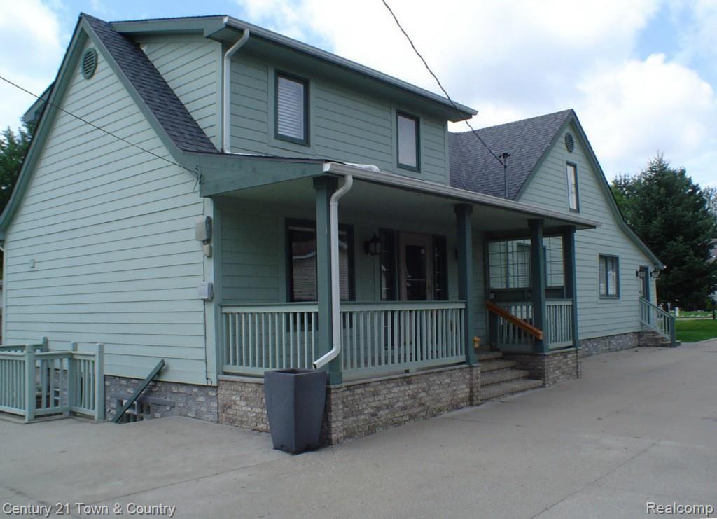 2443 Gerald Avenue Rochester, MI 48307 - Photo 55 of 56 Front 1.jpg
