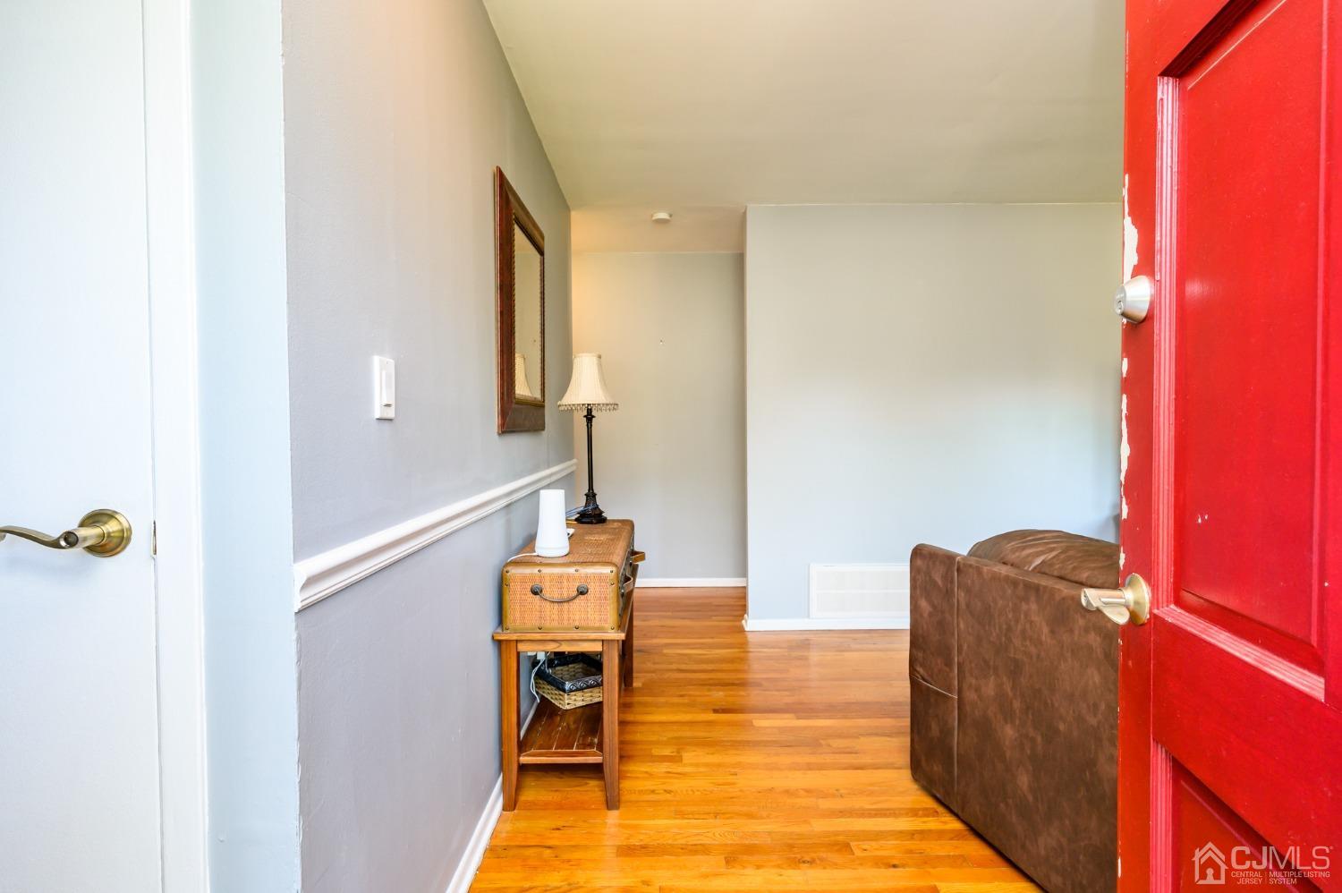 36 Tarrytown Road Manalapan, NJ 07726 - Photo 3 of 36 Gallery Image 3