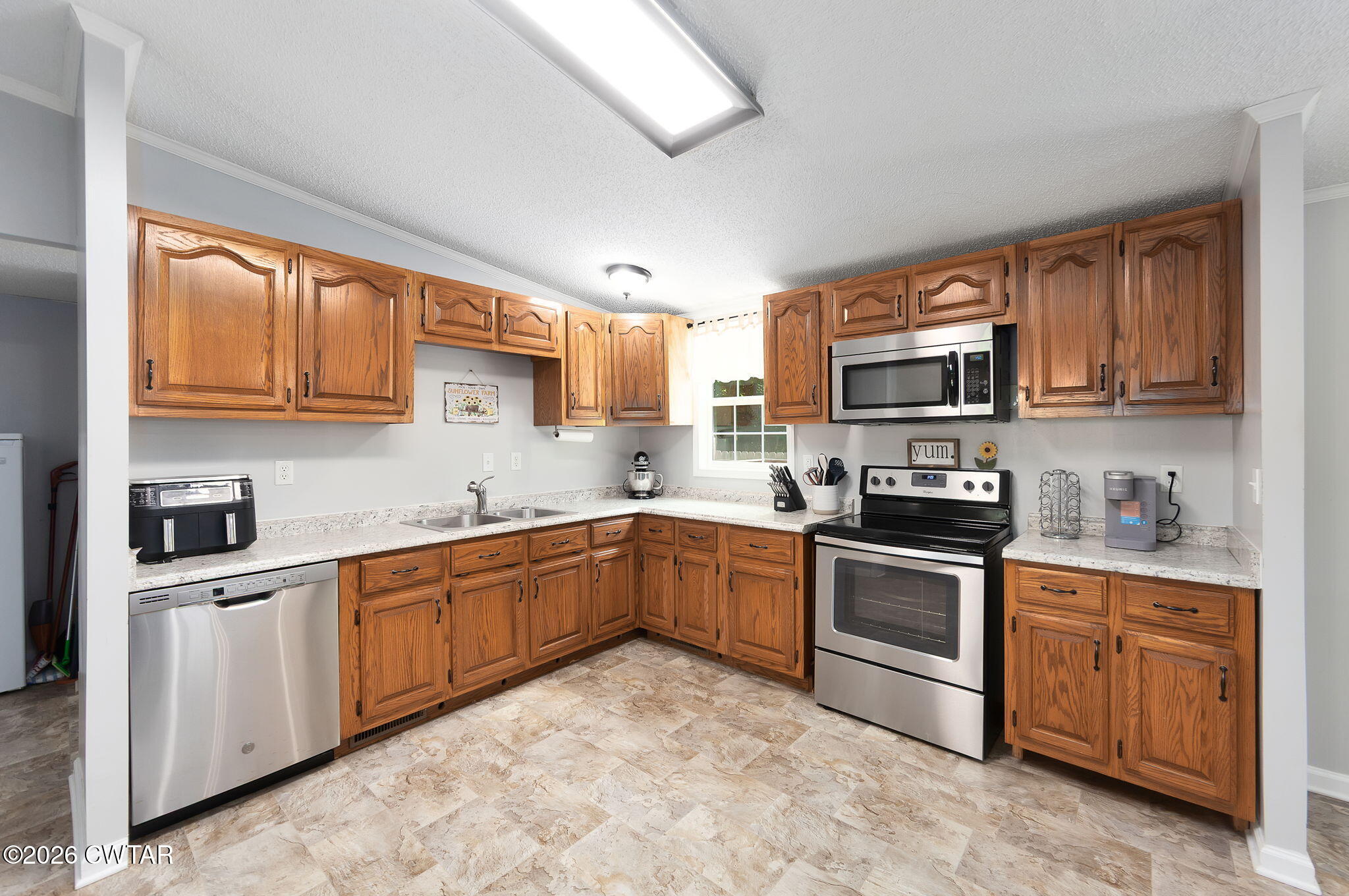 468 Red Lane Jackson, TN 38301 - Photo 8 of 17 Kitchen