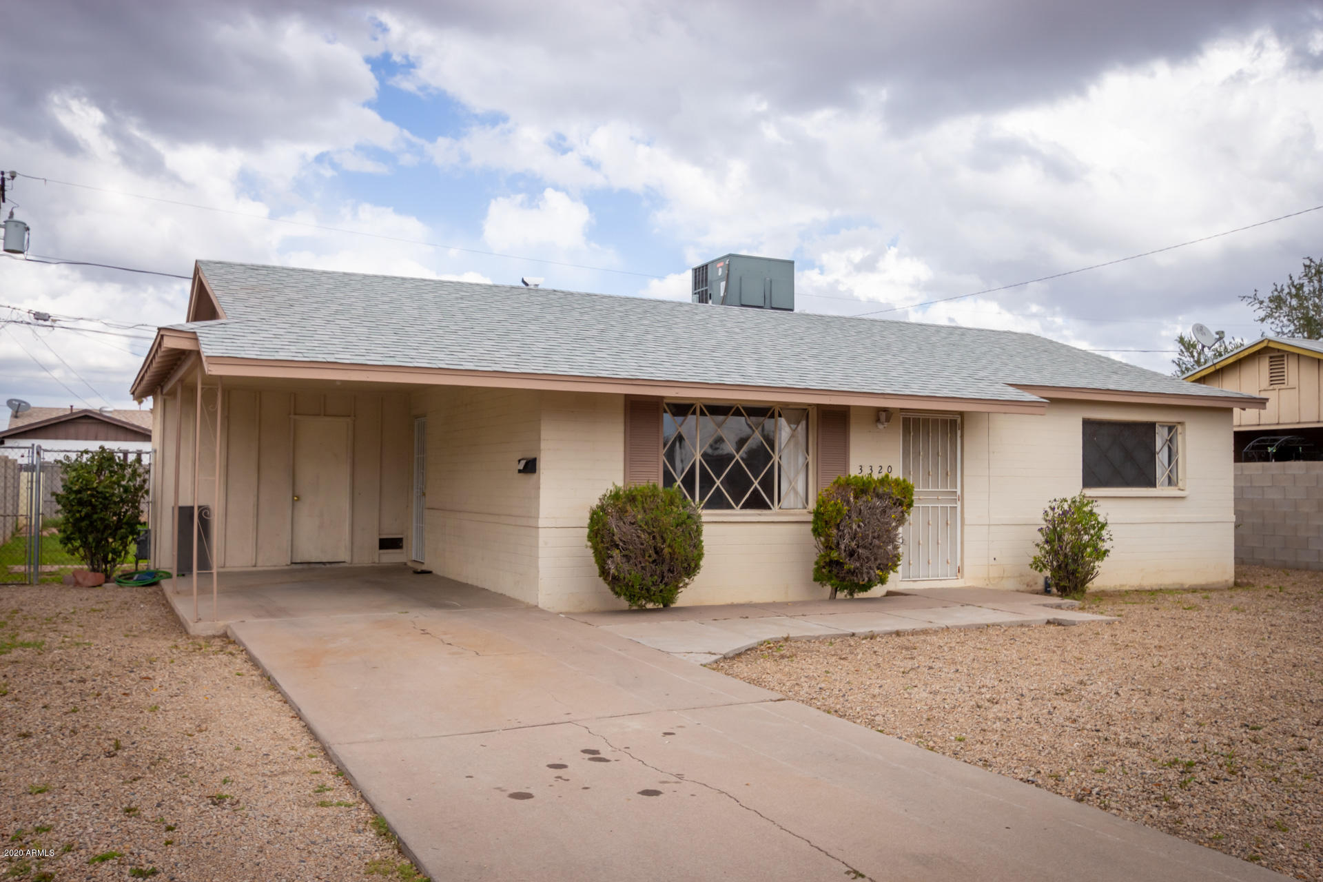 3320 West Cactus Road Phoenix, AZ 85029 - Photo 3 of 29 Cactus 4