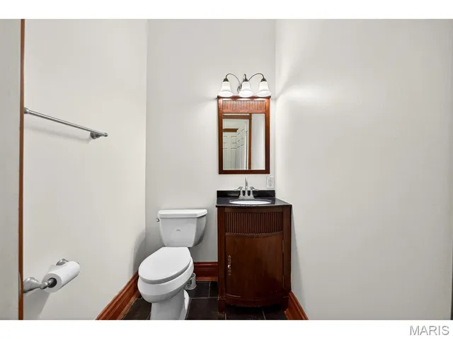 $599,900 | 4257 Maryland Avenue, St. Louis, MO 63108