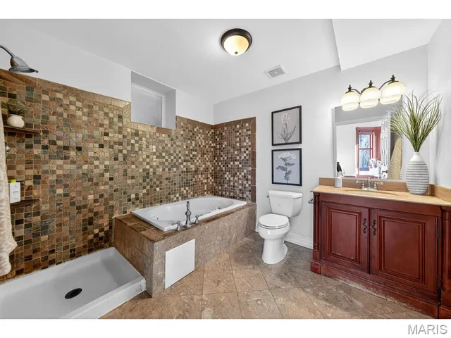 $599,900 | 4257 Maryland Avenue, St. Louis, MO 63108