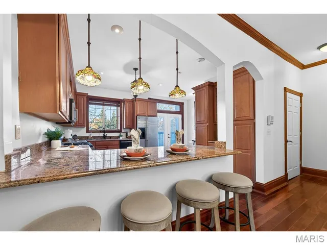 $599,900 | 4257 Maryland Avenue, St. Louis, MO 63108