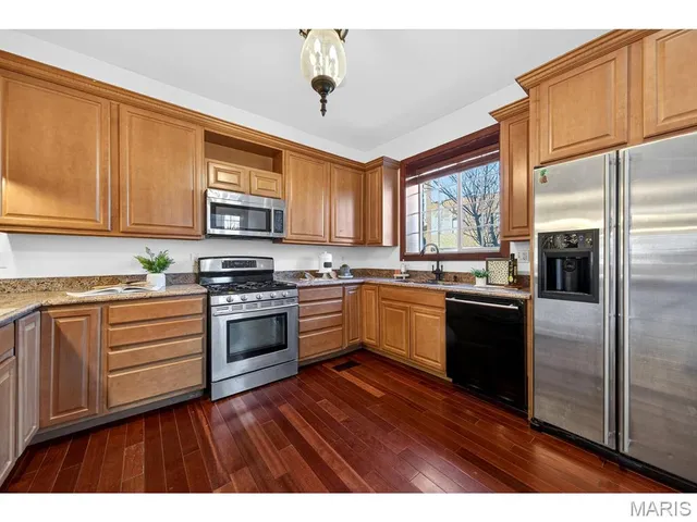 $599,900 | 4257 Maryland Avenue, St. Louis, MO 63108