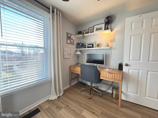 $710,000 | 2120 South Lowell Street, Arlington, VA 22204