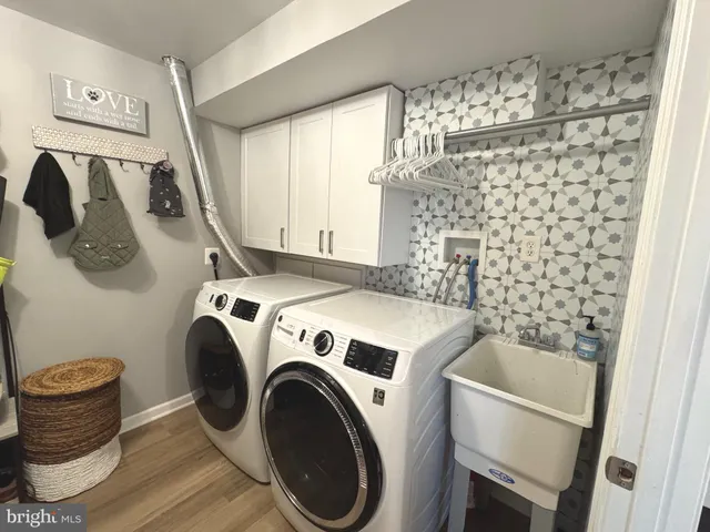 $710,000 | 2120 South Lowell Street, Arlington, VA 22204