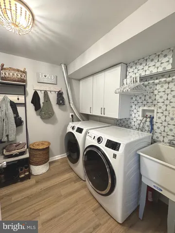 $710,000 | 2120 South Lowell Street, Arlington, VA 22204