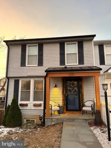 $710,000 | 2120 South Lowell Street, Arlington, VA 22204