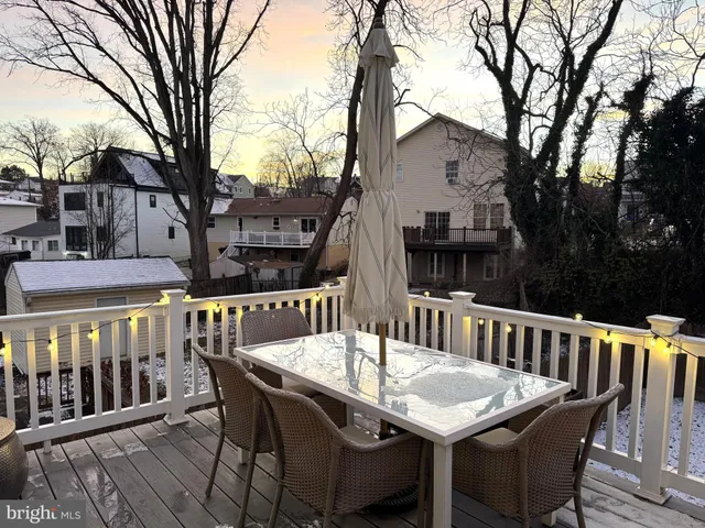 $710,000 | 2120 South Lowell Street, Arlington, VA 22204