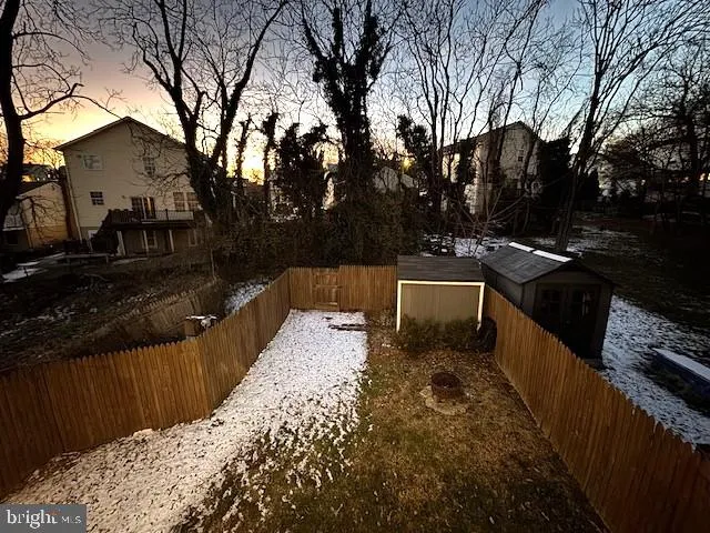 $710,000 | 2120 South Lowell Street, Arlington, VA 22204