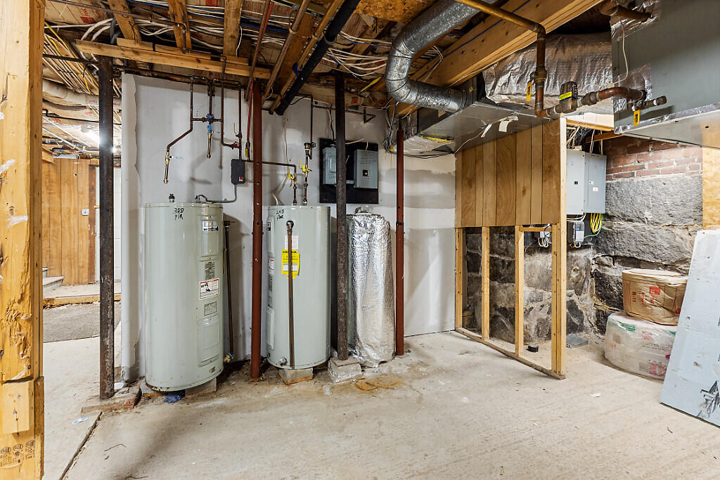 16 East Chestnut Street Augusta, ME 04330 - Photo 59 of 65 61_BP5A0297_DxO_mls