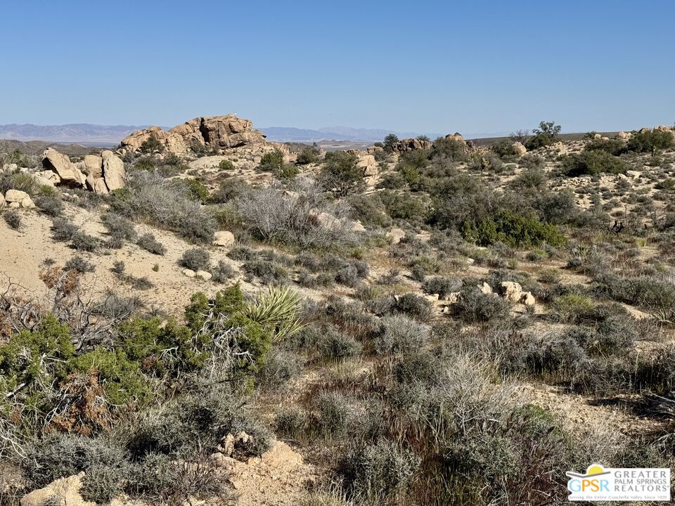 900 Parson Ranch Road Landers, CA 92285 - Photo 7 of 14 a view of a large building