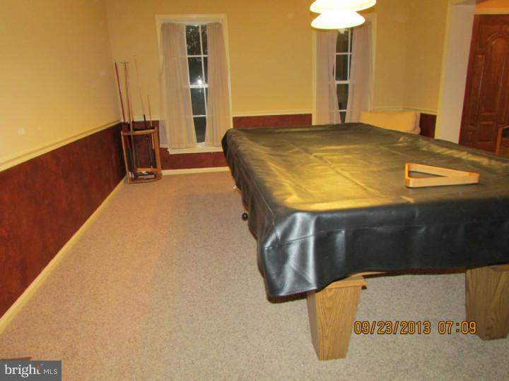 439 Denbign Road Langhorne, PA 19047 - Photo 11 of 25 Living Room
