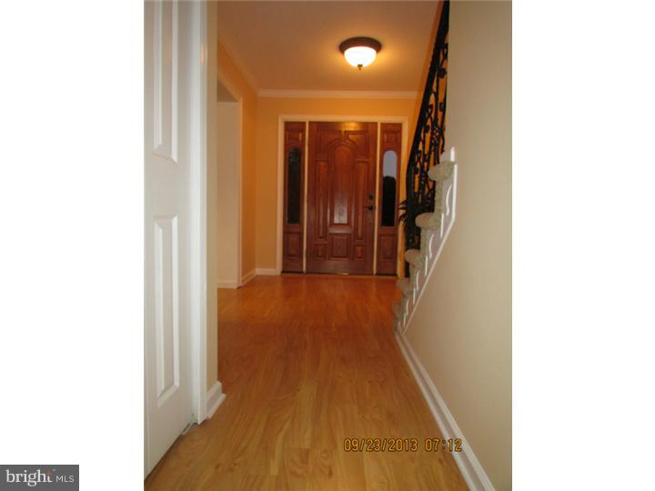 439 Denbign Road Langhorne, PA 19047 - Photo 16 of 25 Foyer
