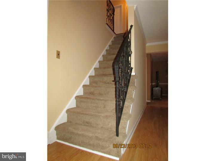 439 Denbign Road Langhorne, PA 19047 - Photo 17 of 25 Foyer