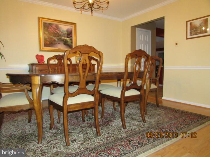 439 Denbign Road Langhorne, PA 19047 - Photo 18 of 25 Dining Room