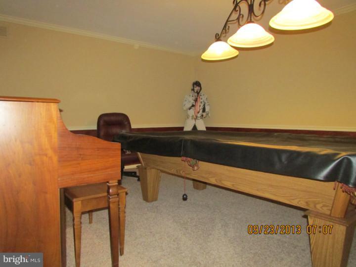439 Denbign Road Langhorne, PA 19047 - Photo 22 of 25 Living Room