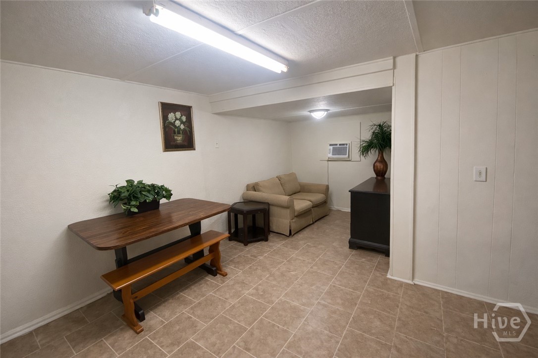 5013 B Ogeechee Road, Unit 10 Savannah, GA 31405 - Photo 7 of 10