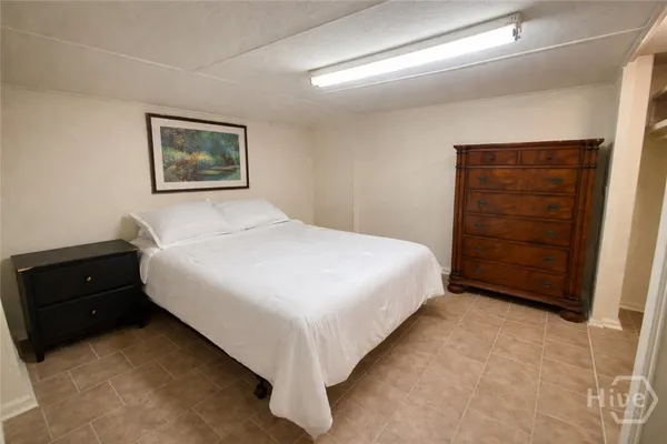 $1,300 | 5013 B Ogeechee Road, Unit 10, Savannah, GA 31405