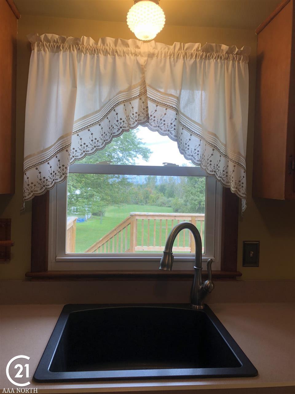 6447 Hough Road Almont, MI 48003 - Photo 14 of 51 31362437-13.JPG