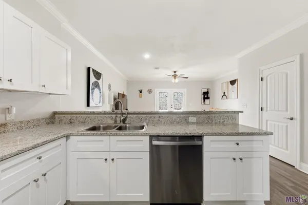 $215,000 | 12 Townhouse Cove, Lafayette, LA 70506