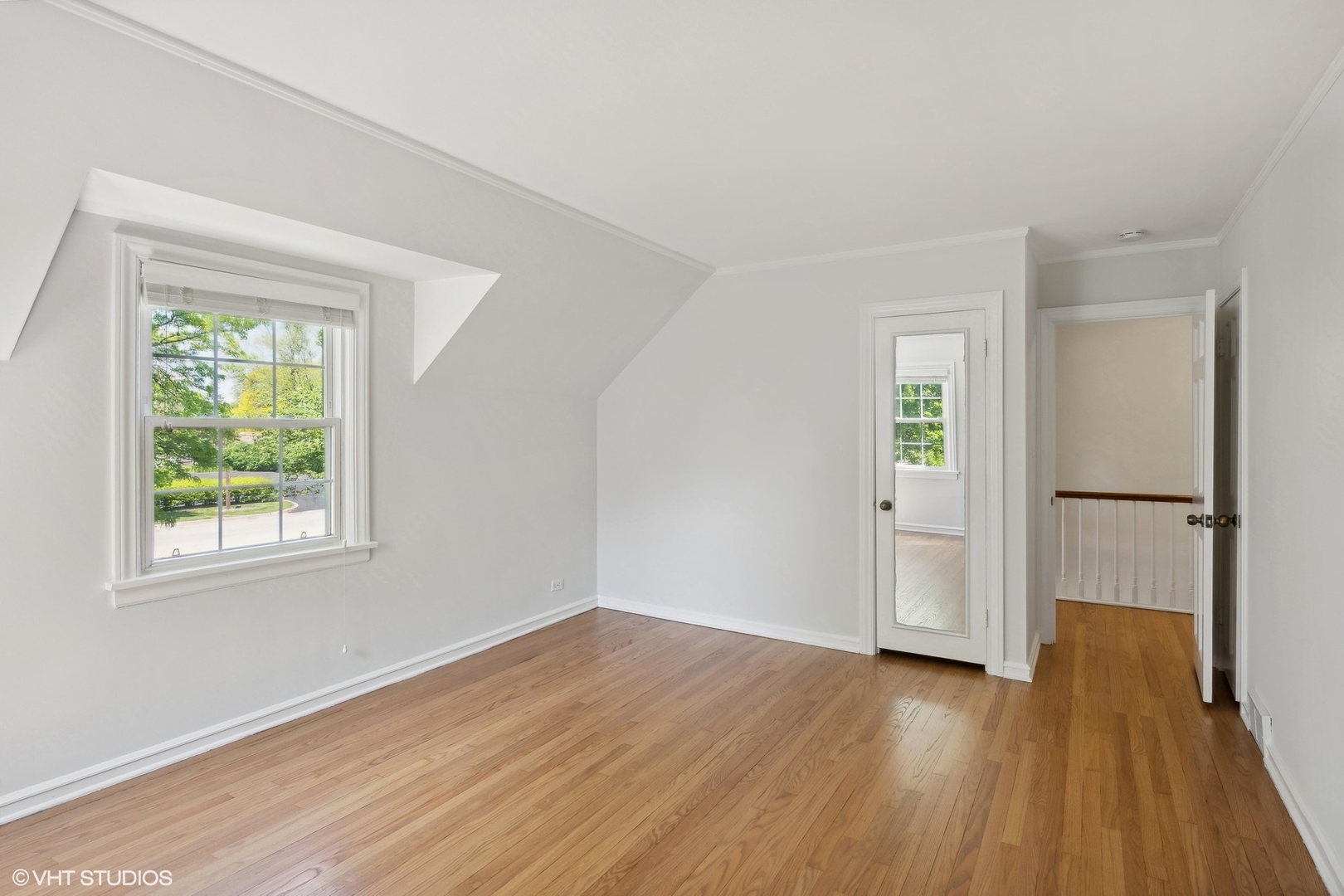 2305 Central Road Glenview, IL 60025 - Photo 11 of 26 Gallery Image 11