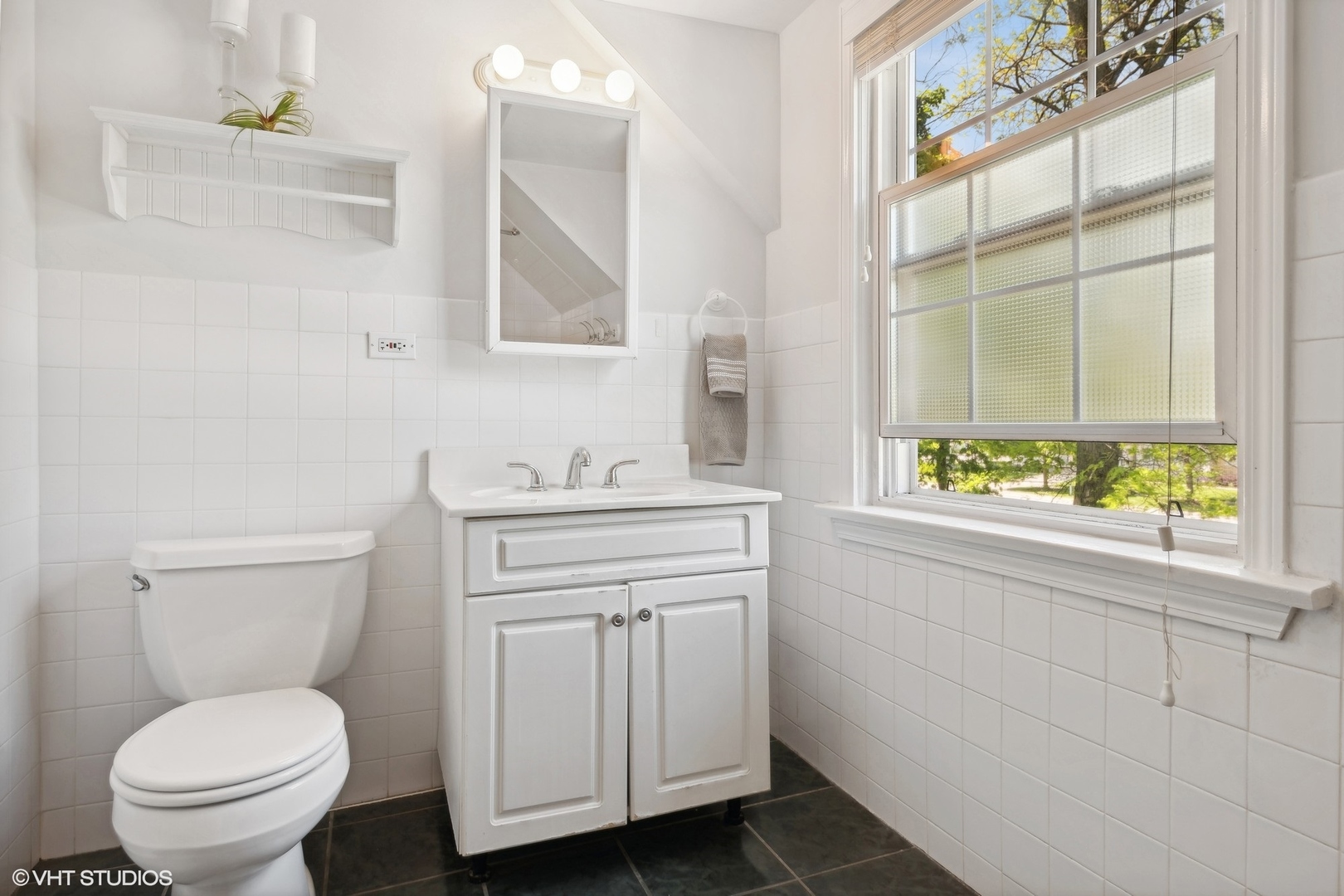 2305 Central Road Glenview, IL 60025 - Photo 15 of 26 Gallery Image 15