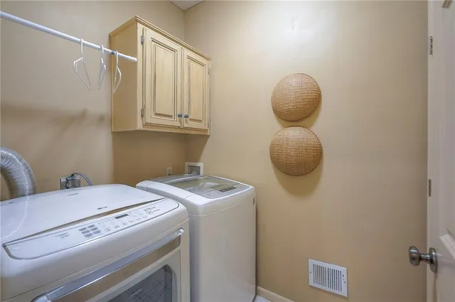 $435,000 | 6403 West 144th Street, Overland Park, KS 66223