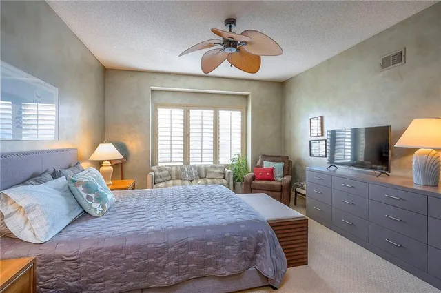 $435,000 | 6403 West 144th Street, Overland Park, KS 66223