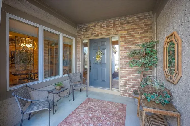 $435,000 | 6403 West 144th Street, Overland Park, KS 66223