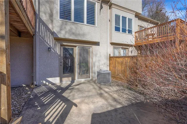 $435,000 | 6403 West 144th Street, Overland Park, KS 66223