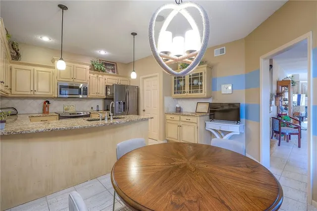 $435,000 | 6403 West 144th Street, Overland Park, KS 66223