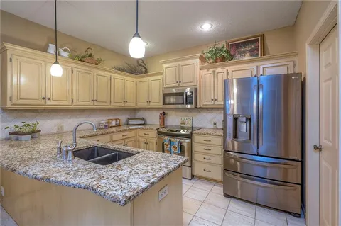 $435,000 | 6403 West 144th Street, Overland Park, KS 66223