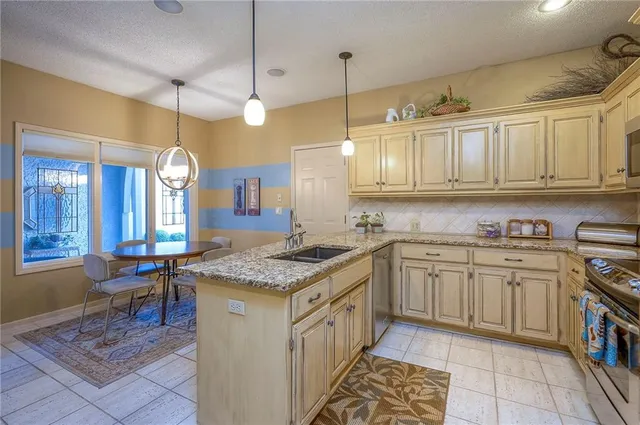 $435,000 | 6403 West 144th Street, Overland Park, KS 66223