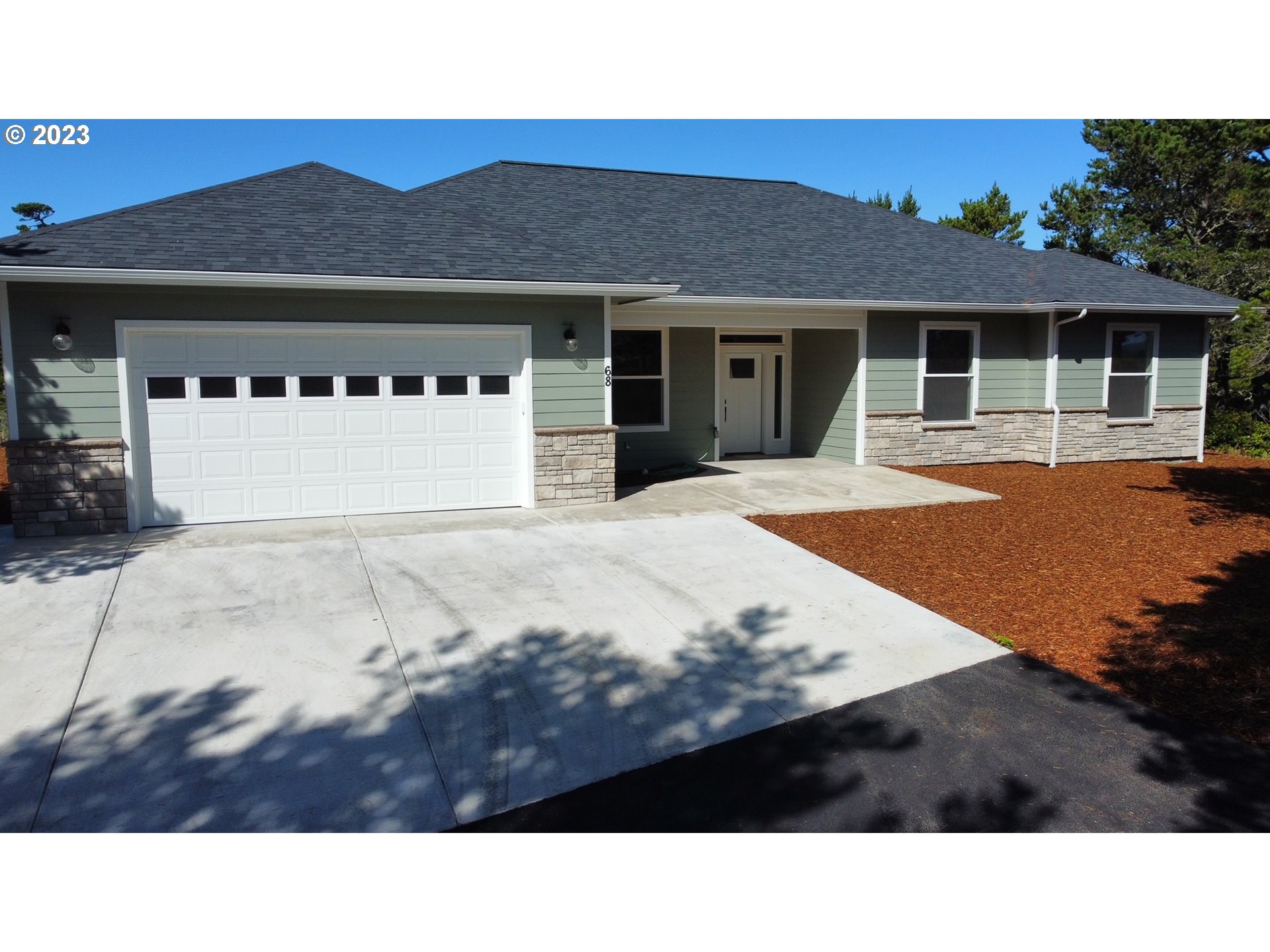 68 Sailors Ravine Court Florence, OR 97439 - Photo 1 of 42 Gallery Image 1