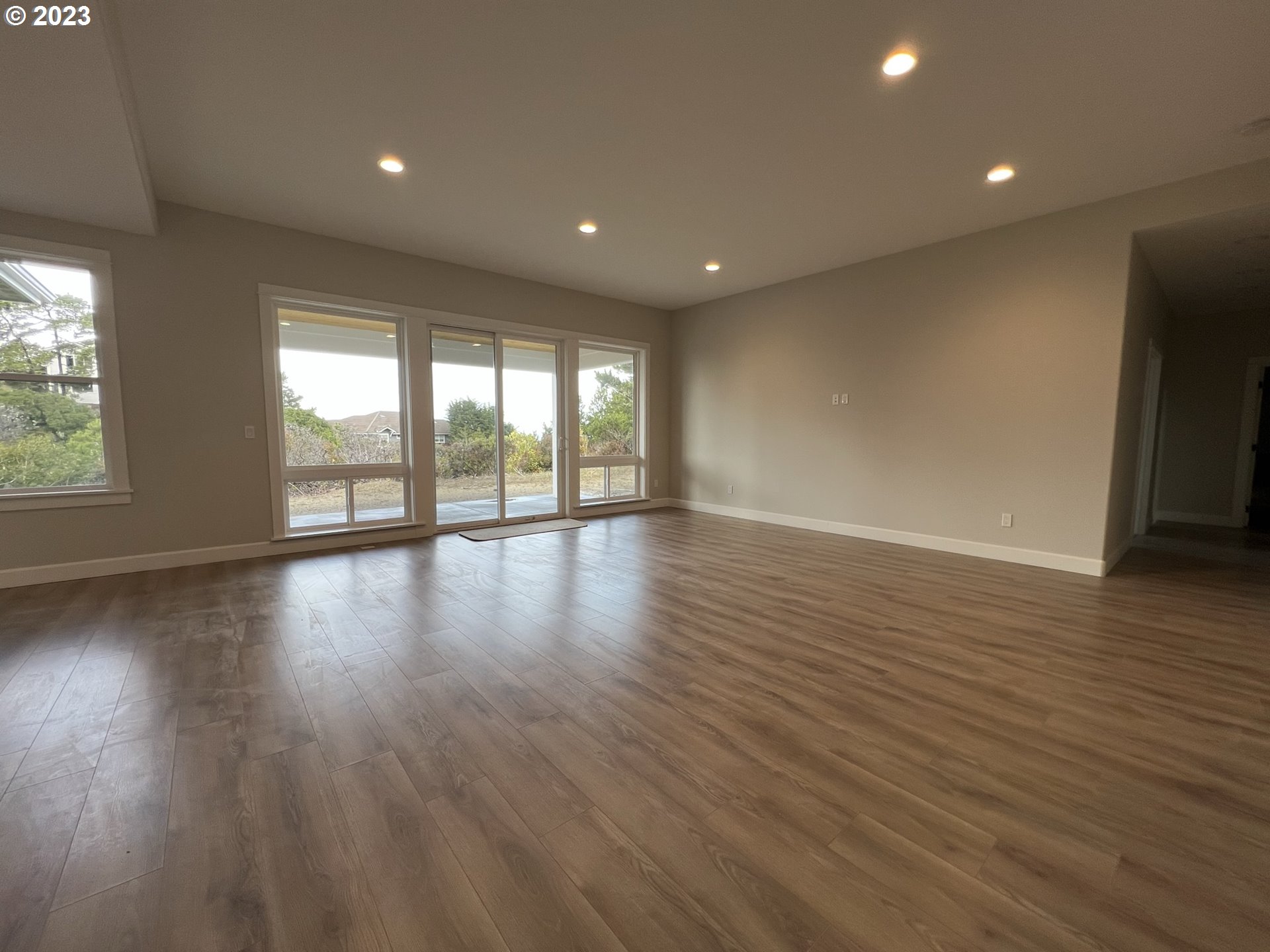 68 Sailors Ravine Court Florence, OR 97439 - Photo 5 of 42 Gallery Image 5