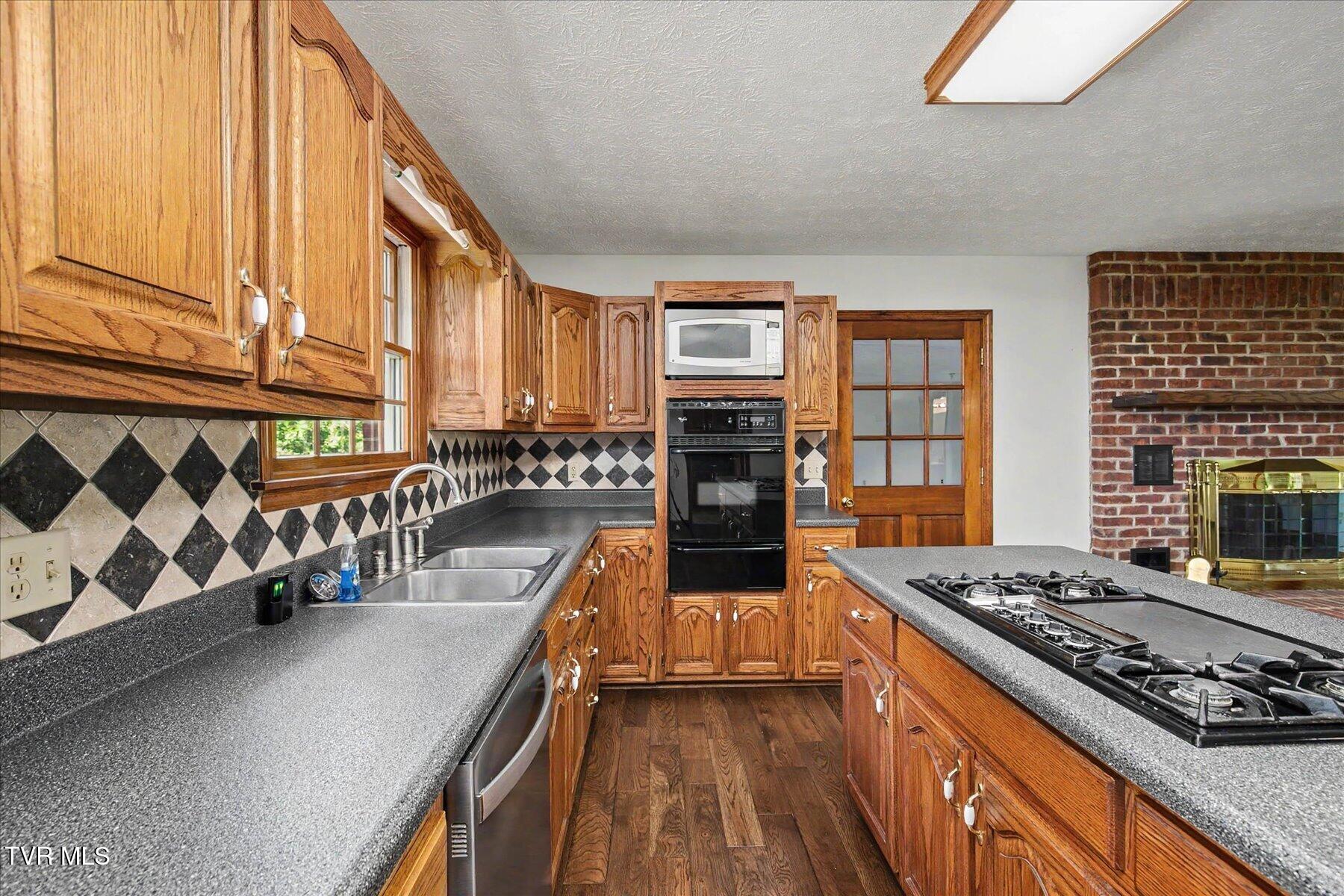 268 Byington Road Rogersville, TN 37857 - Photo 14 of 53 14-268 Byington -12