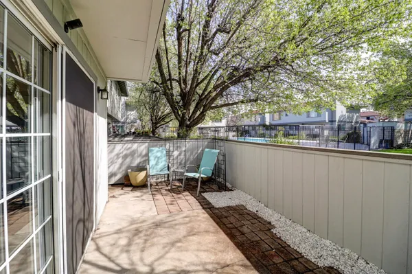 $275,000 | 200 Ridgetop Drive, Unit 31, Redding, CA 96003