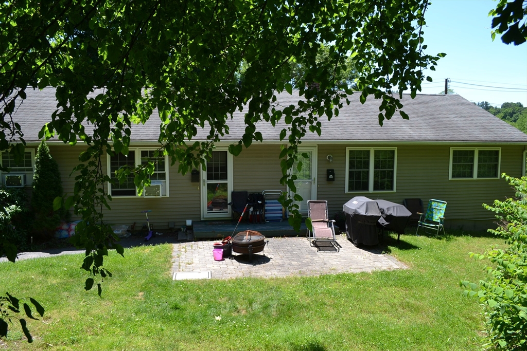 40 Brooks Street Worcester, MA 01606 - Photo 3 of 14