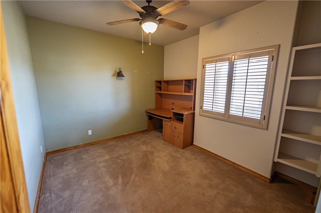 2198 East Valley View Road Kingman, AZ 86409 - Photo 23 of 55 Bedroom