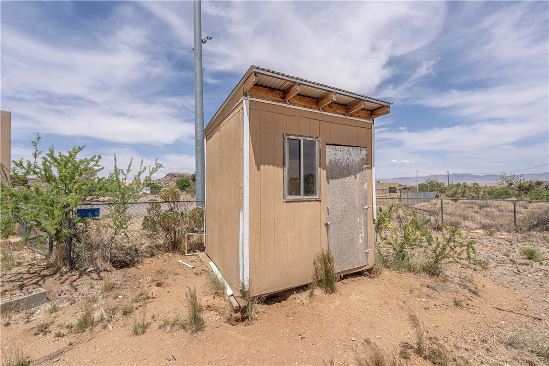 2198 East Valley View Road Kingman, AZ 86409 - Photo 50 of 55 Out Buildings