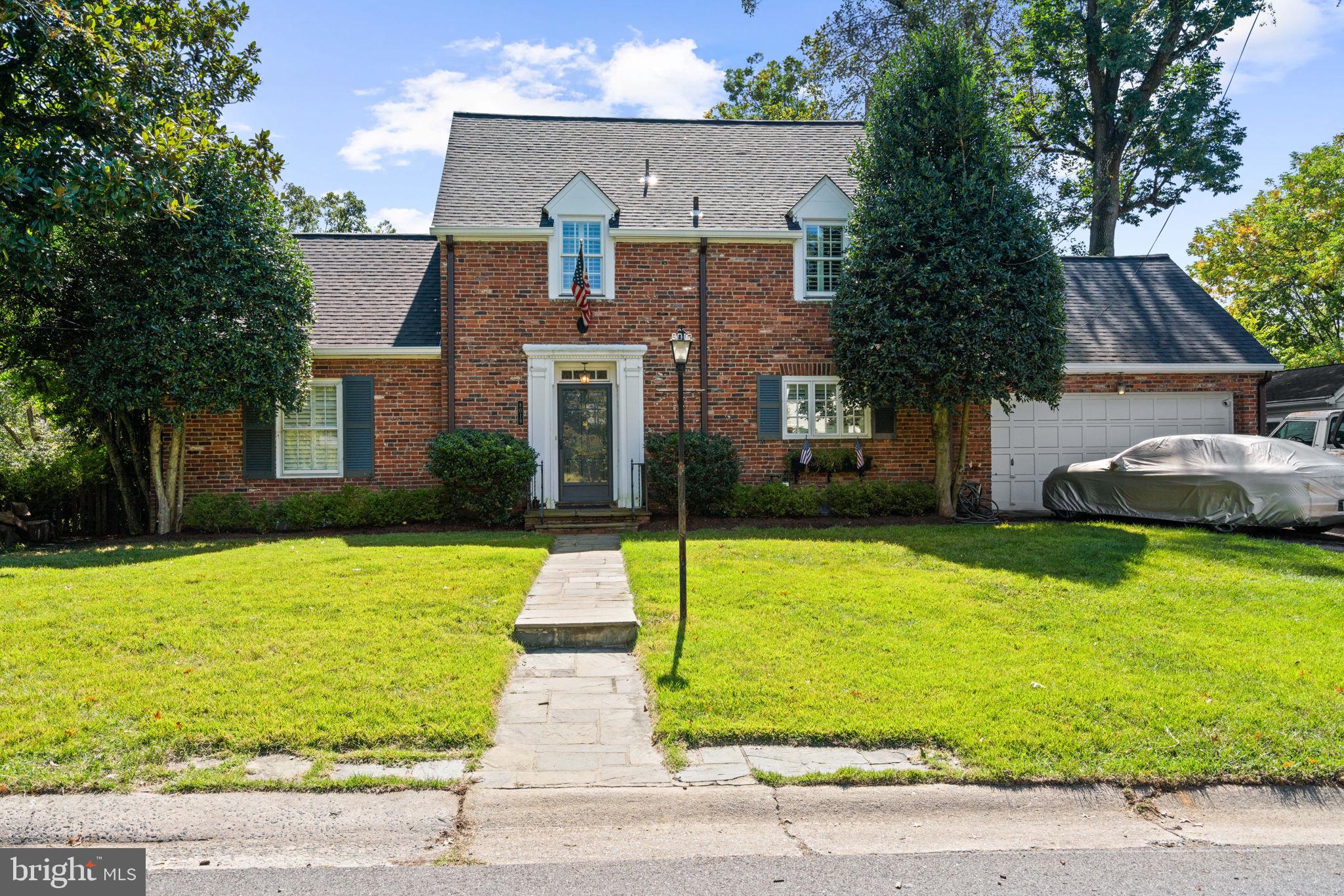 8019 Glendale Road Chevy Chase, MD 20815 - Photo 4 of 12